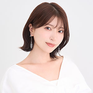 八巻アンナの写真